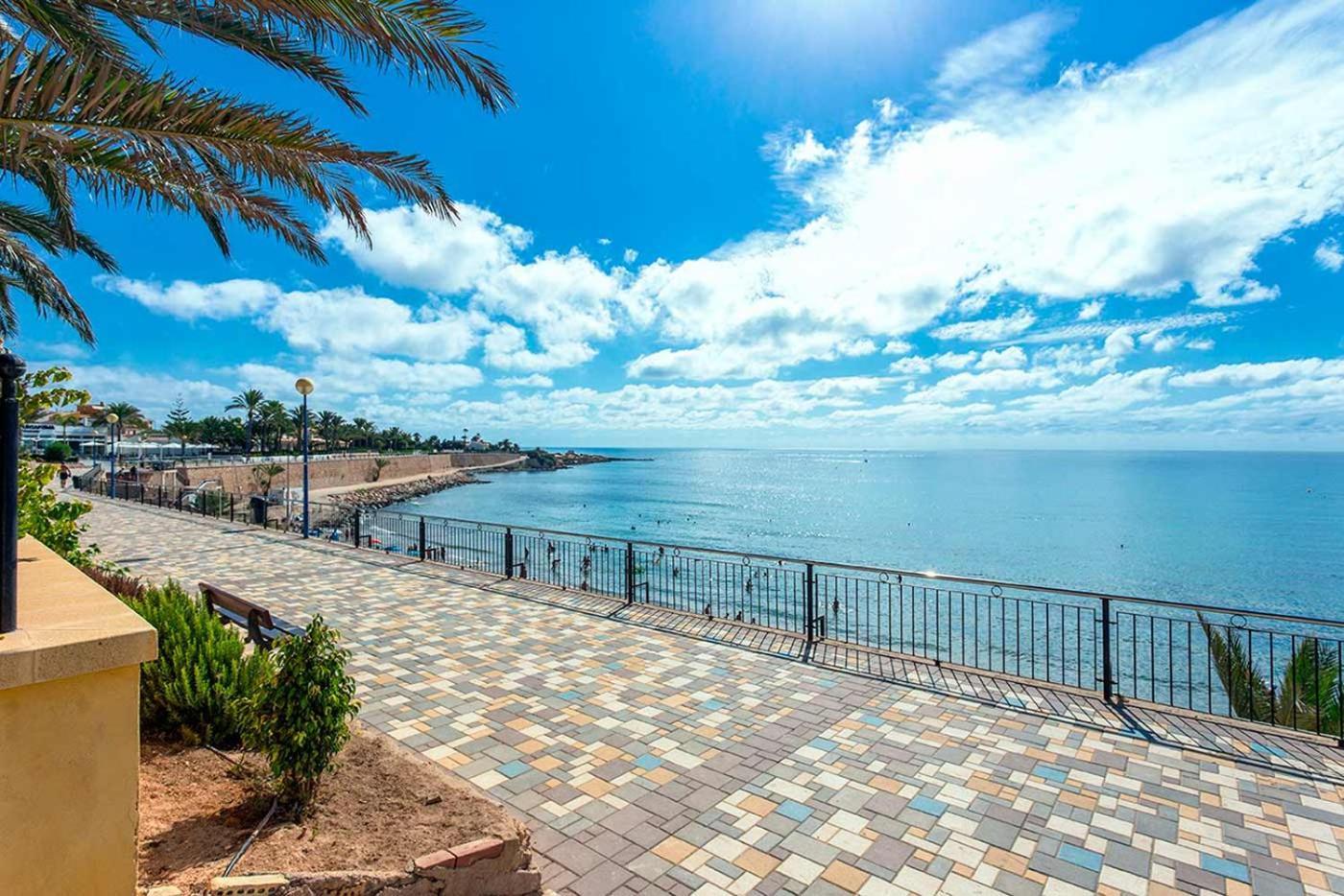 Апартаменты Ch Vista Alegre Rocio Del Mar Торевьиа Экстерьер фото