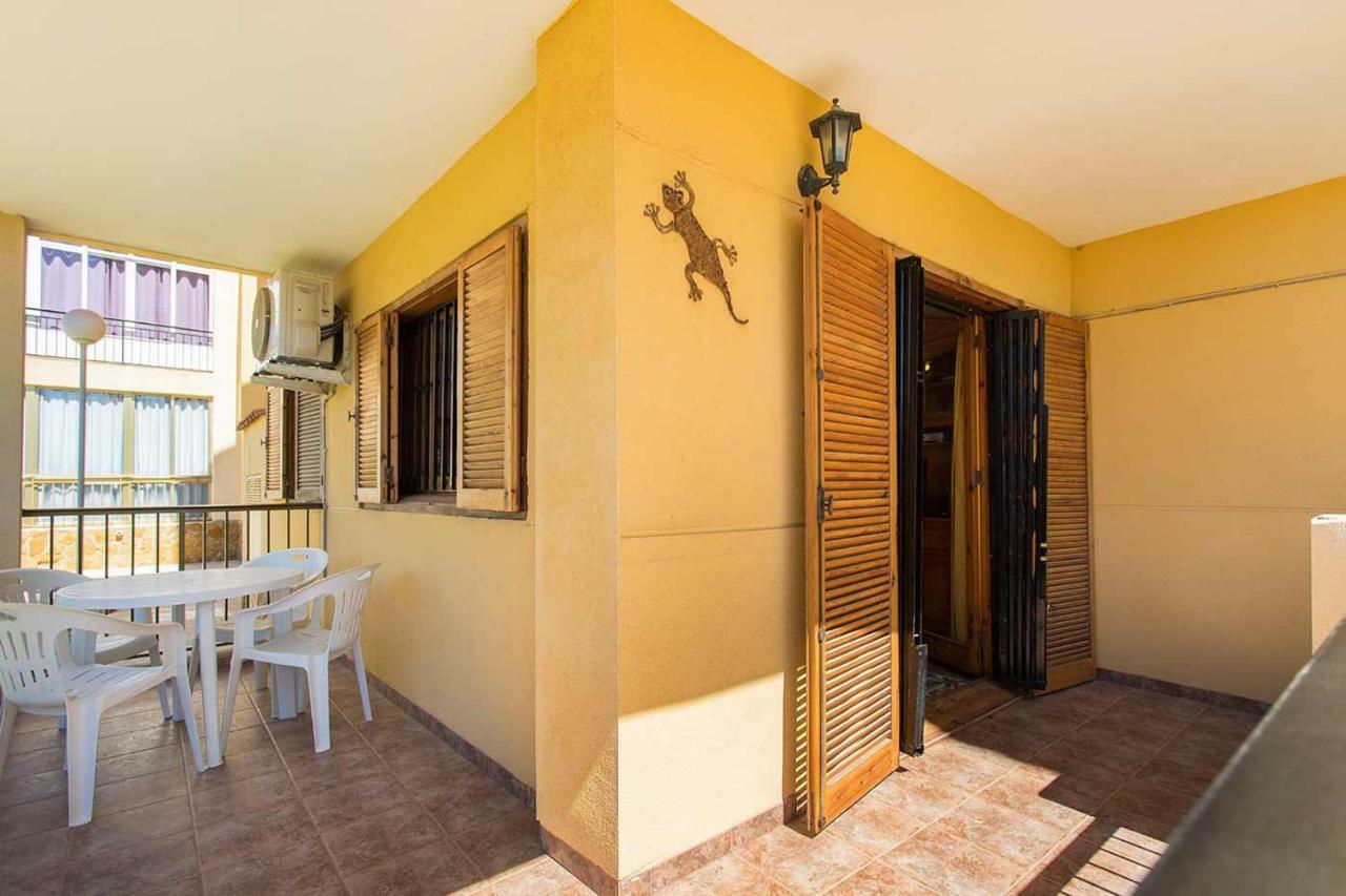 Апартаменты Ch Vista Alegre Rocio Del Mar Торевьиа Экстерьер фото