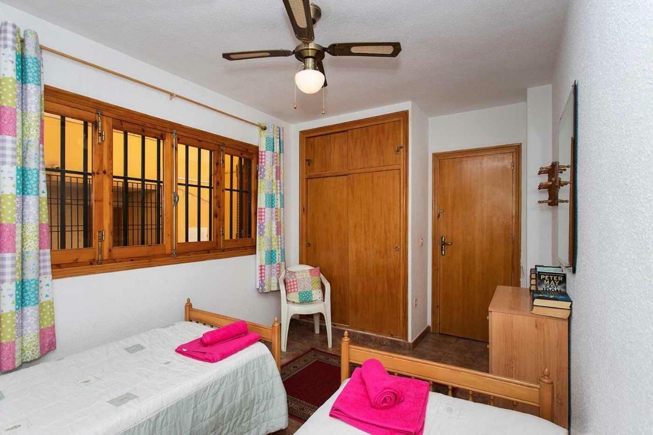 Апартаменты Ch Vista Alegre Rocio Del Mar Торевьиа Экстерьер фото