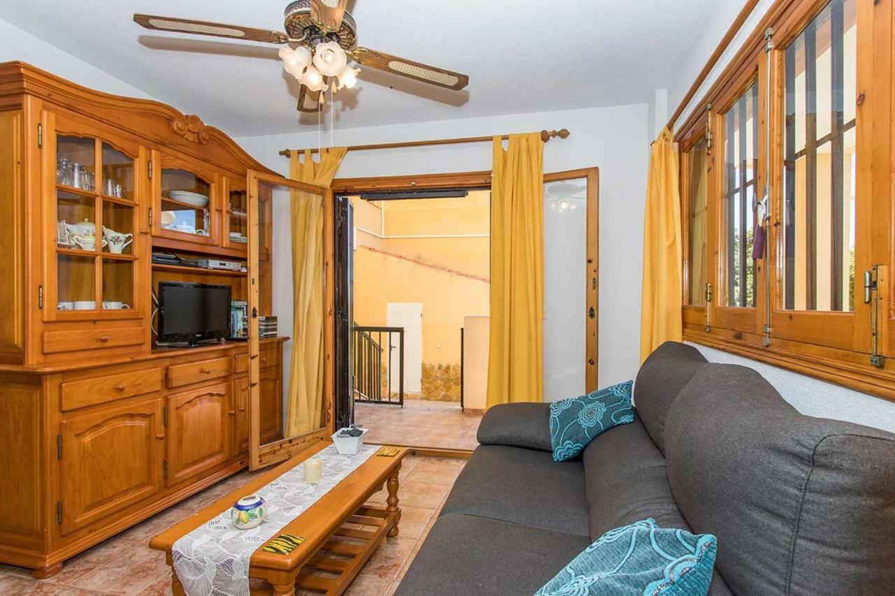 Апартаменты Ch Vista Alegre Rocio Del Mar Торевьиа Экстерьер фото